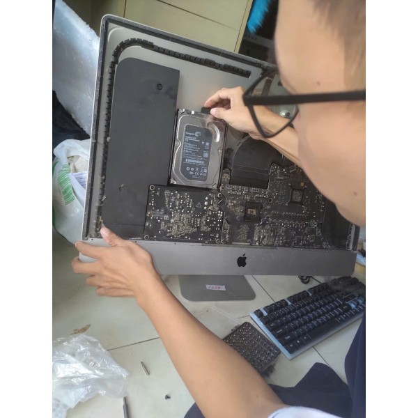 Dịch vụ bơm mực in máy Brother HL-L8260CDN tại nhà